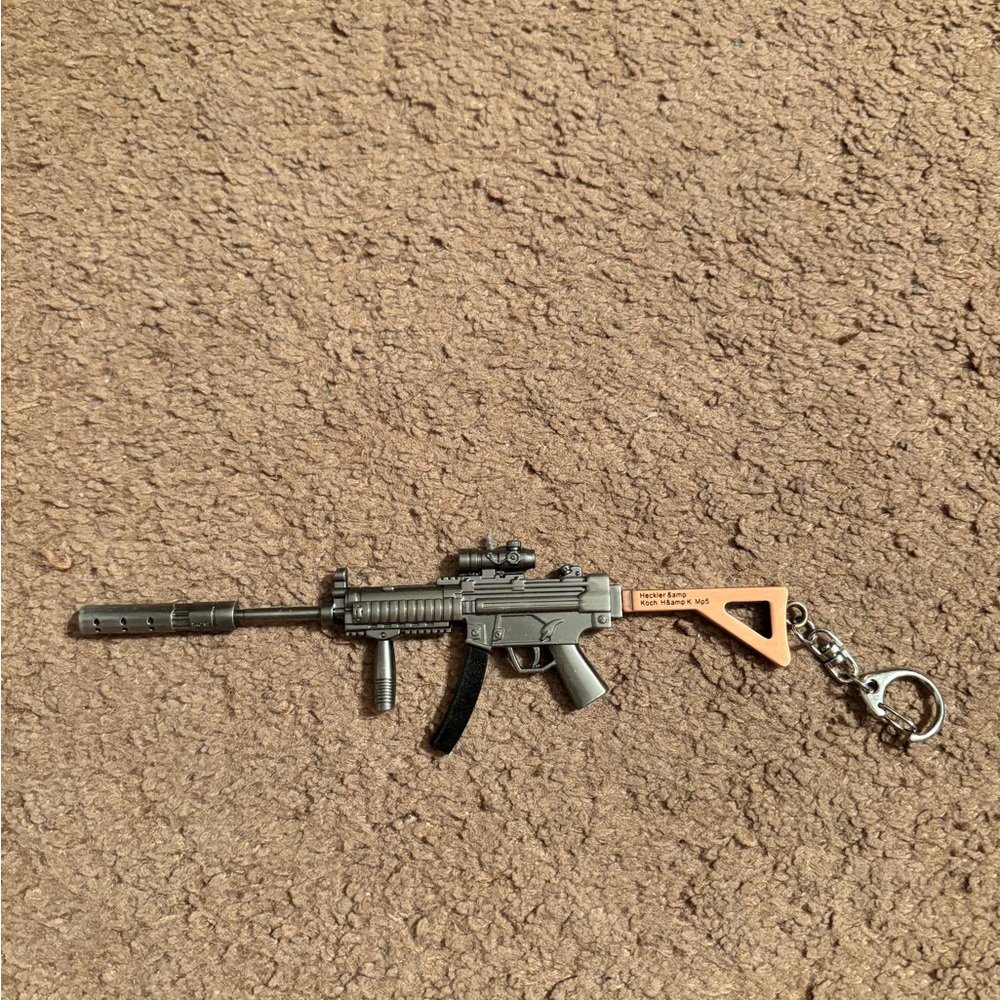 KEYCHAIN TAQ 52 solid metal gun keychain copper silver chain military silencer